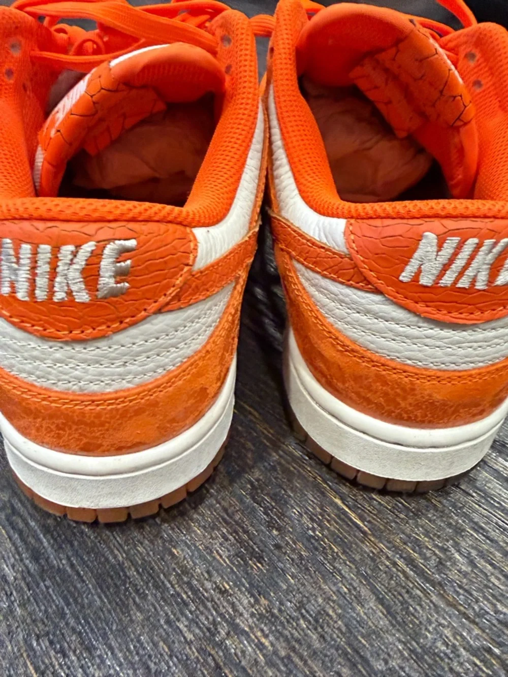 Nike Dunk Low Total Orange Light Bone Safety Laser (Women's) size 11 - Picture 8 of 11